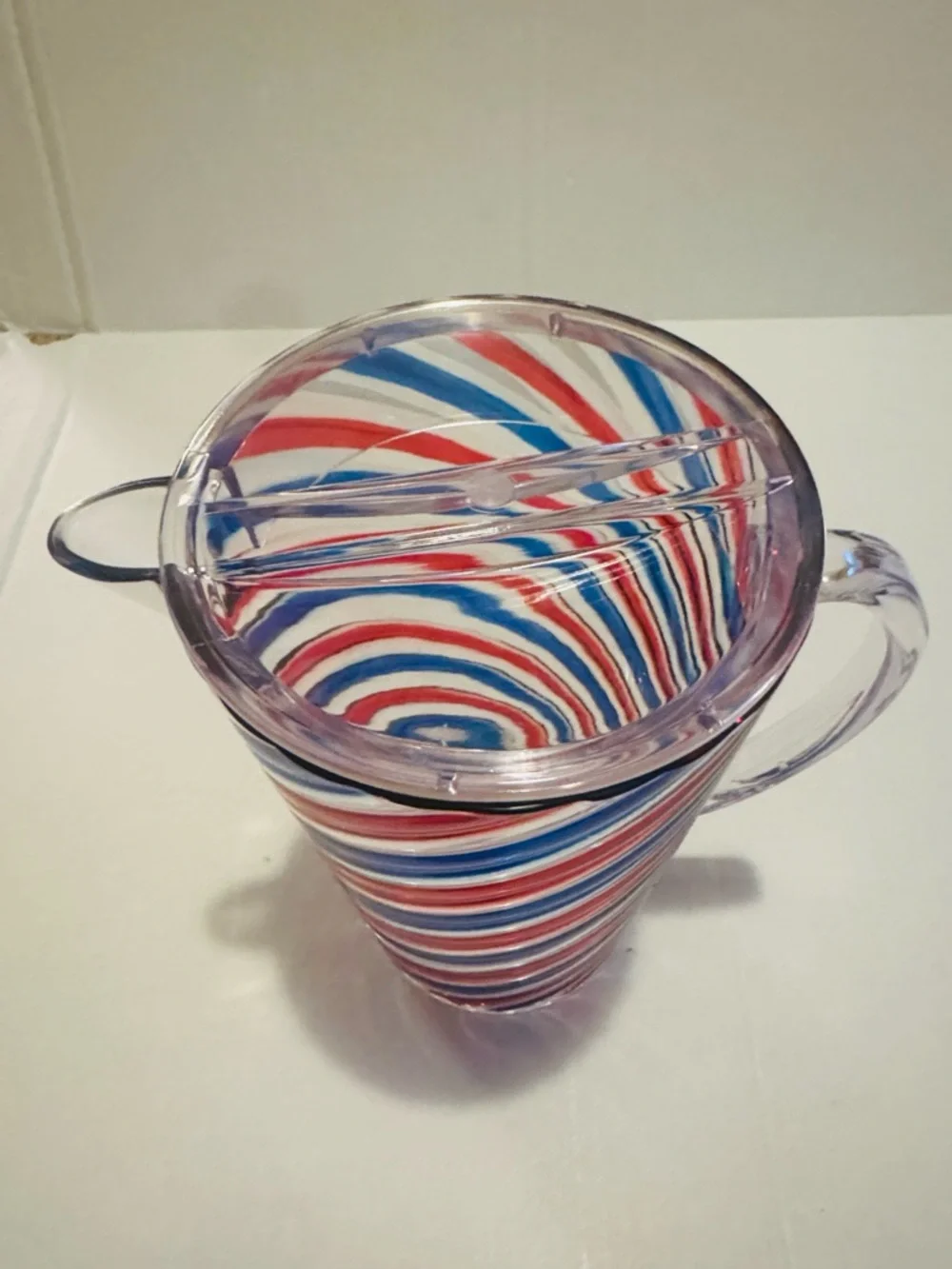 NWOT 7pc Americana Acrylic Swirl Pitcher/Lid & Tumbler Set - Red/Blue